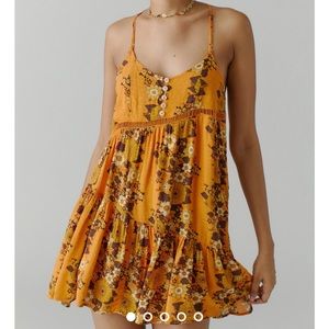 NWT Urban Outfitters Georgia Tiered Mini Dress